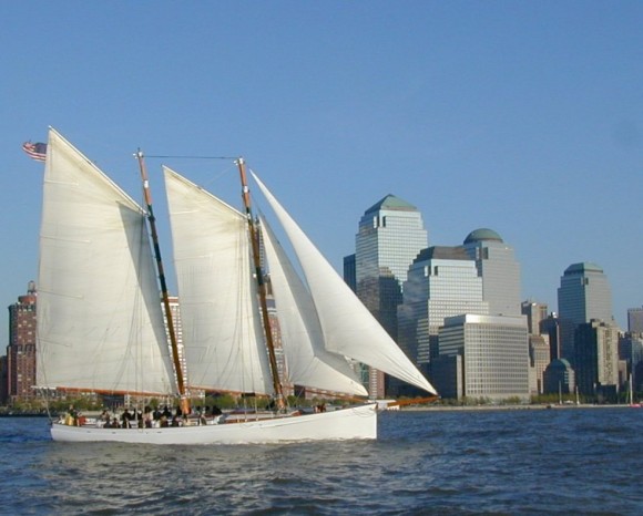8 Cruises Around New York With Classic Harbor Line