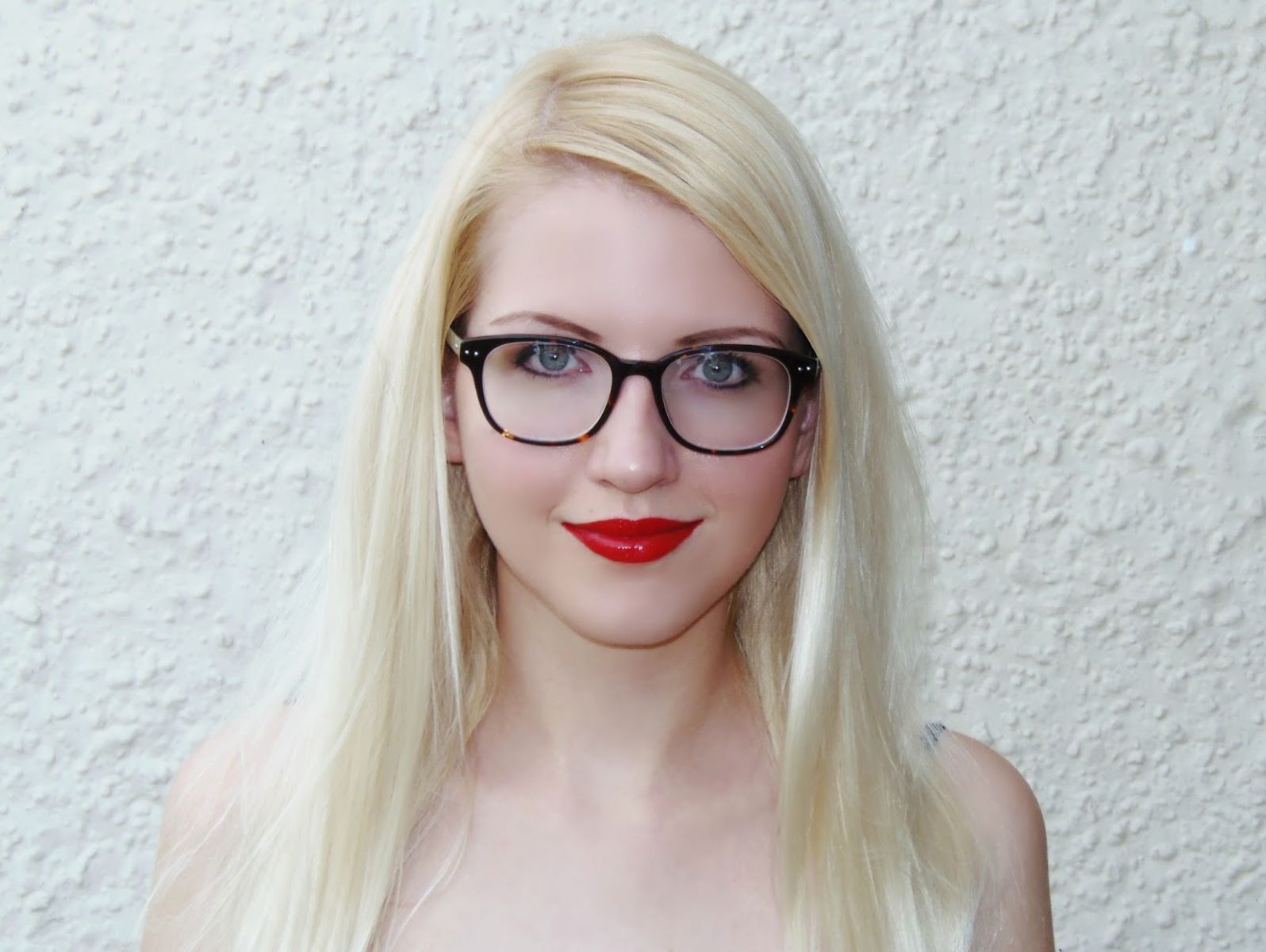 Looking Gorgeous in Glasses