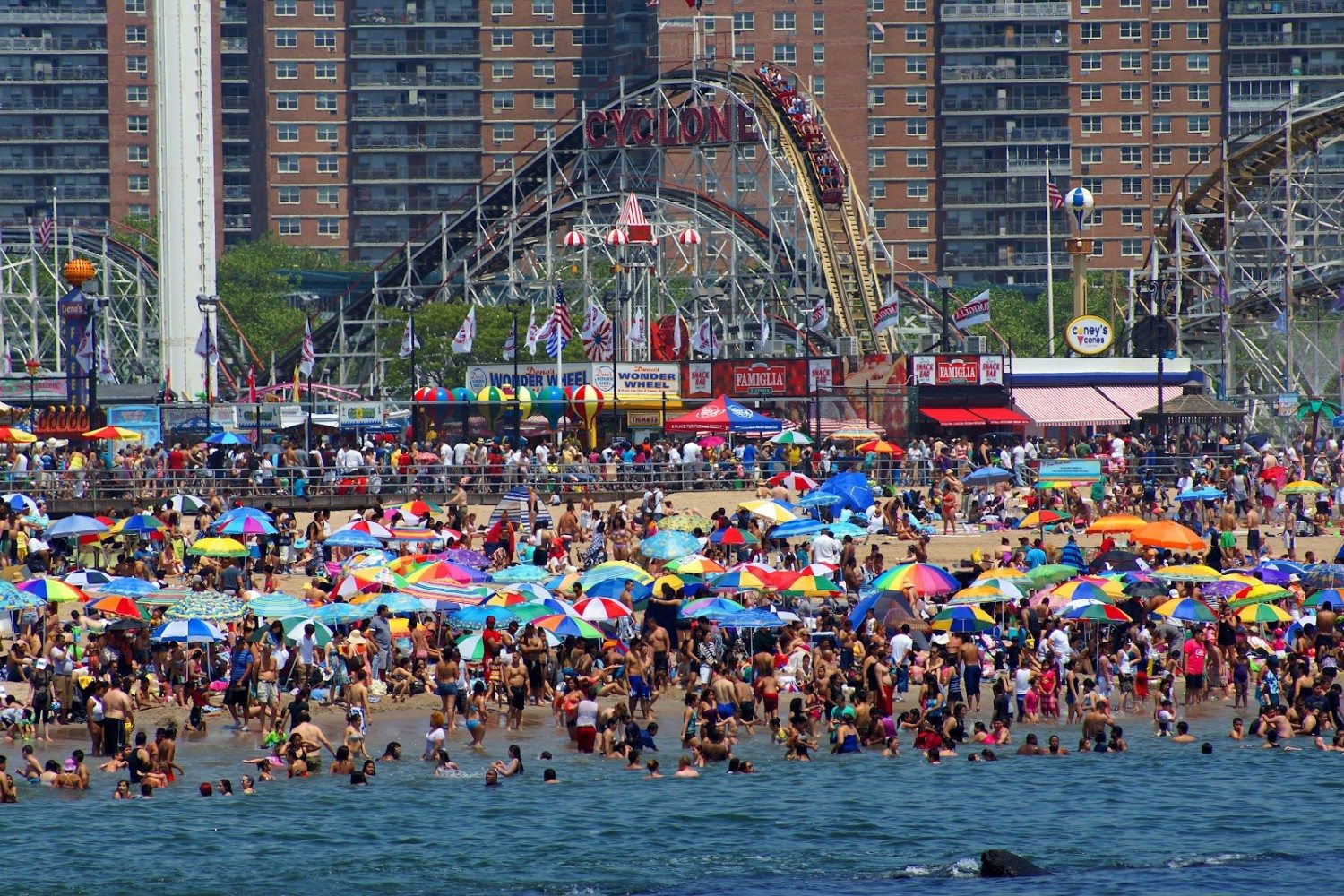 Don’t Miss Salsa Salsa Dance Studio’s 4th of July Beach Party