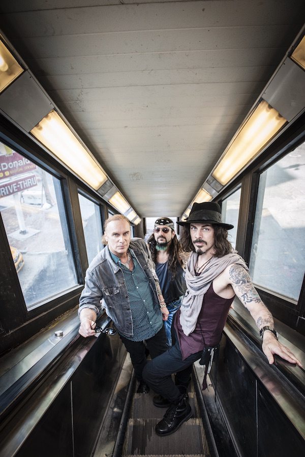 The Winery Dogs’ Richie Kotzen discusses new album, solo DVD, Best Buy Theater show and Japan