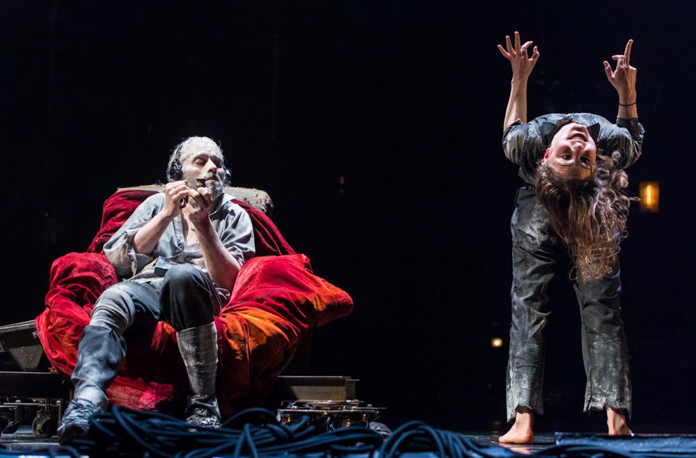 Tabac Rouge: Theater Review