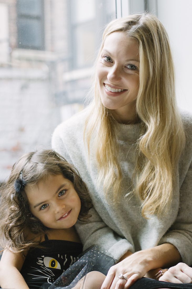 EXCLUSIVE: Downtown’s Readers Get $25 Off From Hello Sitter