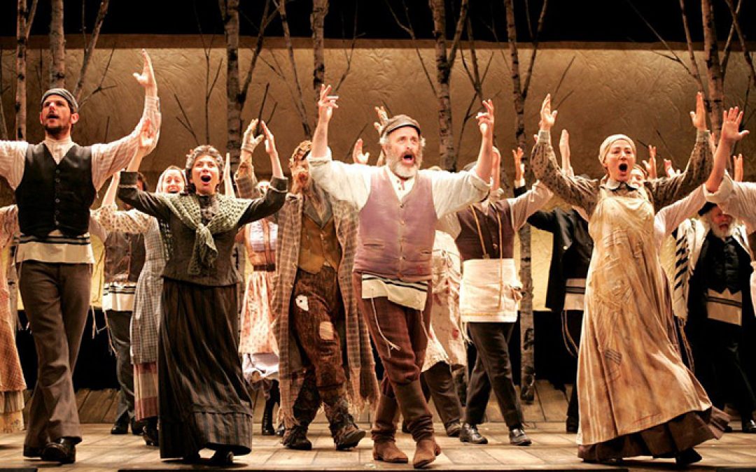 Joel Grey to Direct American First Yiddish Fiddler Off-Broadway