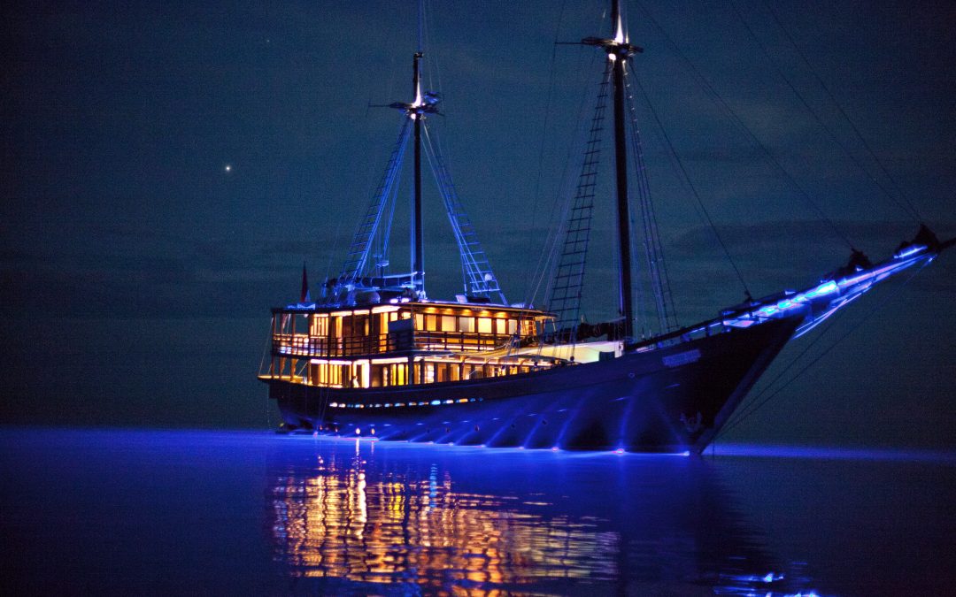 An Exotic Sailing Adventure is the Perfect Gift